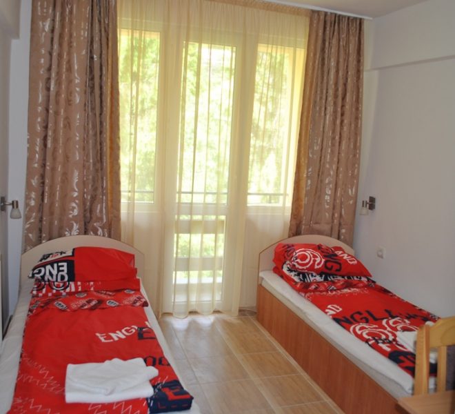 двойна стая с две отделни легла - почивна станция Релакс Шипково